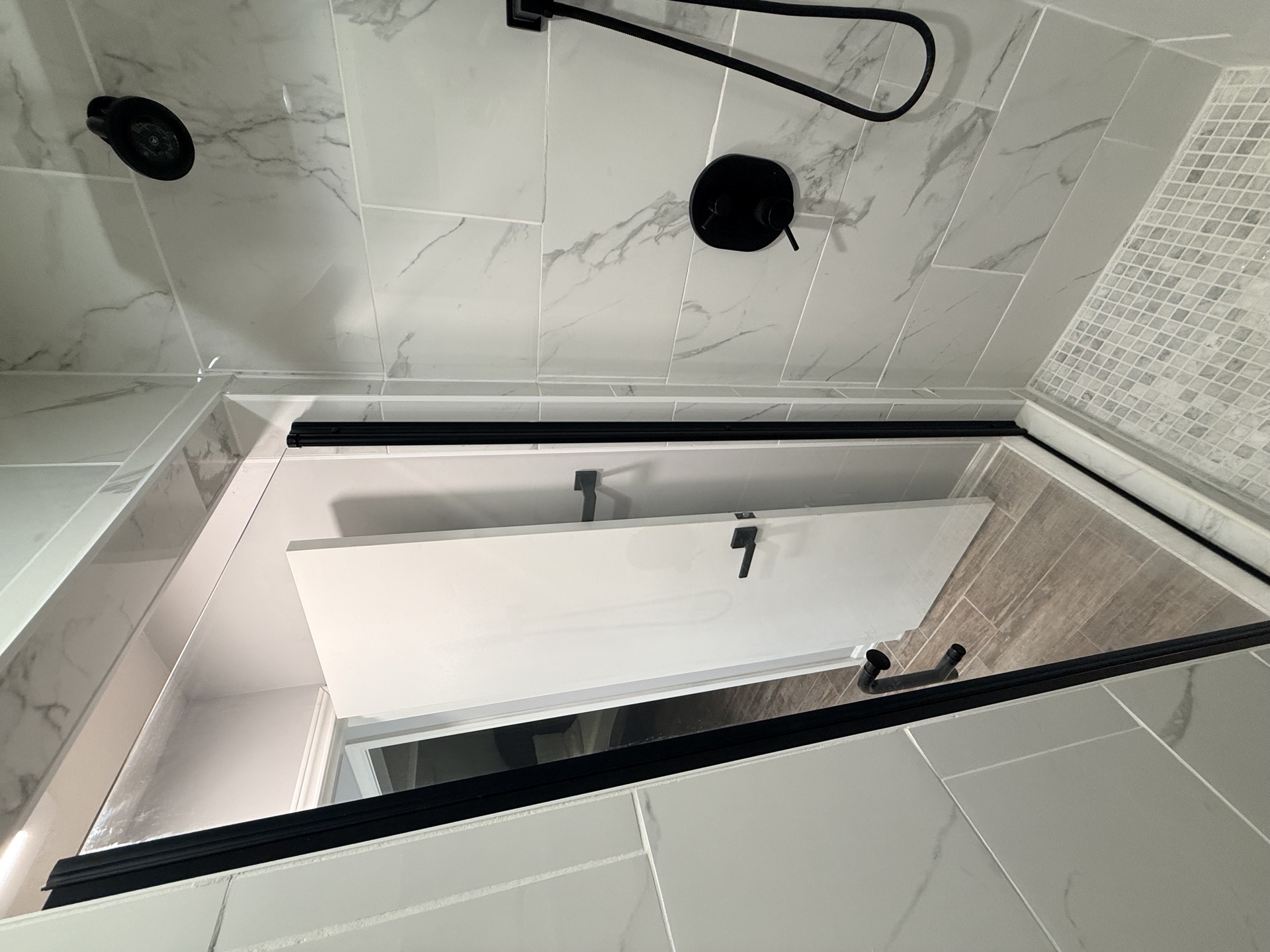 Primary shower