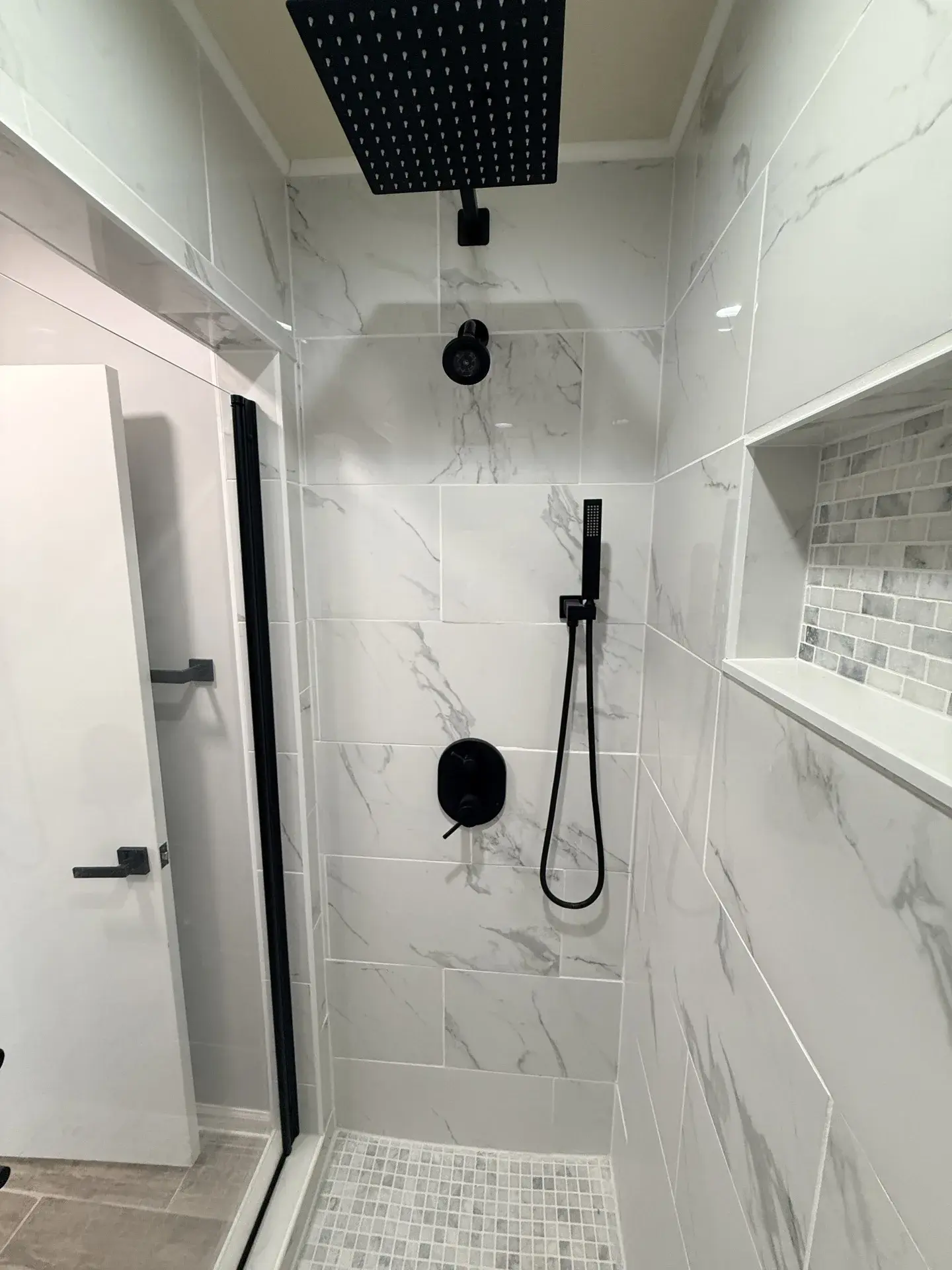 Primary shower
