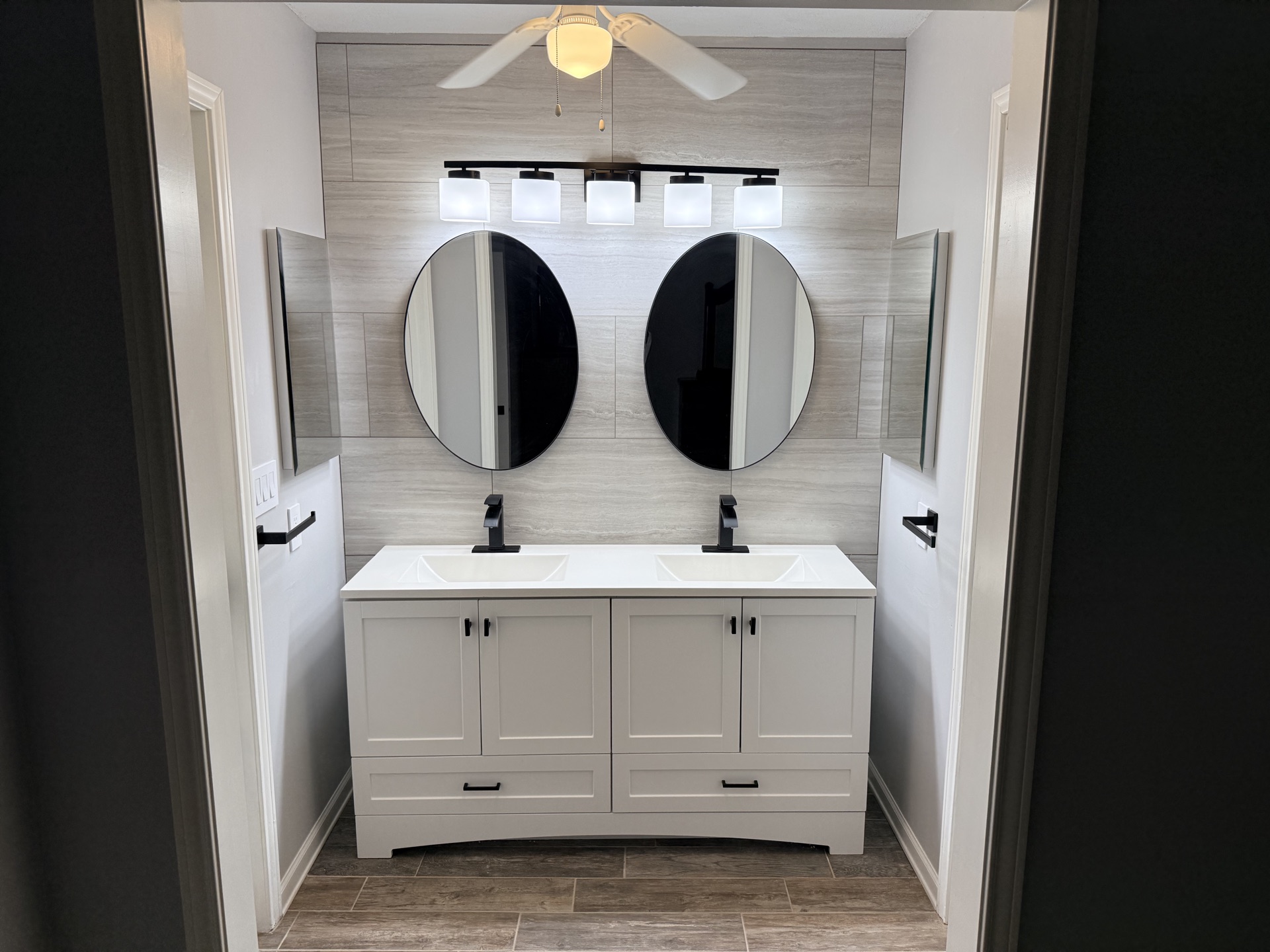 Primary vanity
